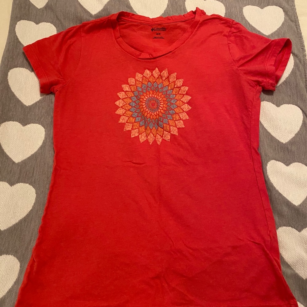 Columbia shirt size M never worn
